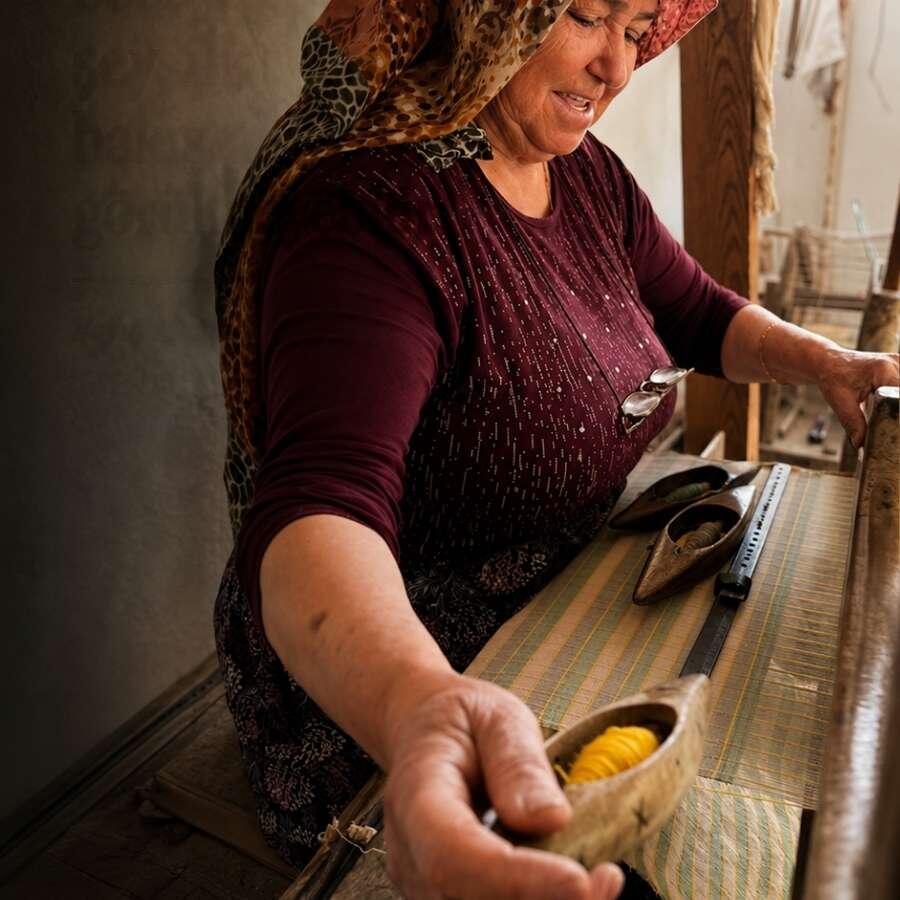 Kara Tezgâh Dokuma Nedir? Çözgüden Atkıya Anadolu’nun Sessiz Zanaatı
